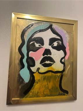 Abstract Pop Portrait Wall Art in Gold Frame - Multi-Color